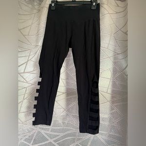 Women’s capri workout leggings